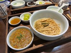 -蟹上黄·蟹黄面·江南糖水(人民广场店)