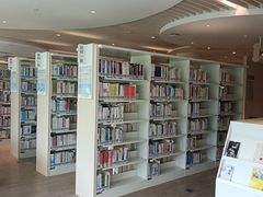 -广州市白云区图书馆
