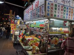 -六合夜市