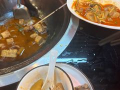 -炖四方东北铁锅炖·烧烤小龙虾(中豪国际店)