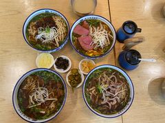 -镇南锅盖面馆(解放路店)