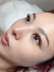 -爱美睫美甲会馆