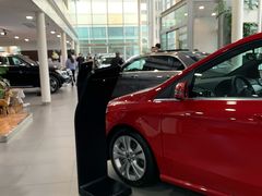 -上海德星奔驰(江杨南路店)