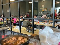 面包甜点陈列柜-范贤光鸡公煲(平乐园总店)