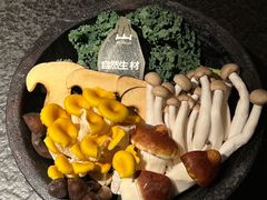 -三出山火锅(万象天地店)