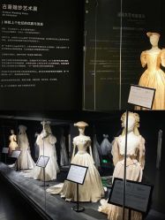-Mu慕婚纱摄影·超级工作室
