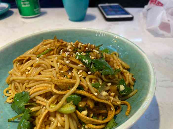 今食纪·精致湘菜(龙阳广场店"龙阳广场新开的湘菜馆,全程在放