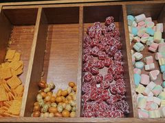 -钱小奴海鲜自助黑金店(杭州滨江龙湖店)