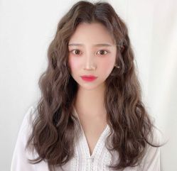 -环球蝶上美业连锁