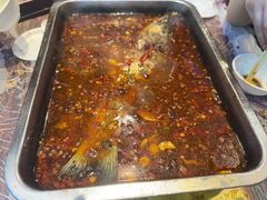 -老街烧烤大排档·地道湖北菜·龙虾馆(汉口火车站店)