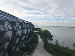 -上海滴水湖皇冠假日酒店