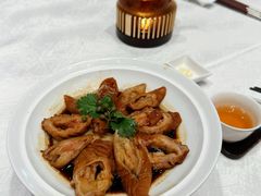 -景月阁空中食府(希尔顿酒店)