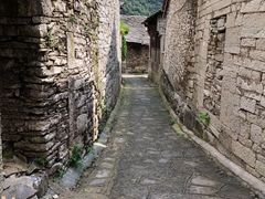 -高荡千年布依古寨旅游景区