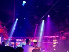 -喜鹊音乐酒馆(西街店)