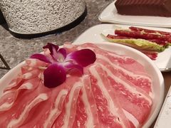 -三人行骨头王火锅(长寿店)