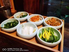 -银米·云南传统过桥米线(双廊黑金冠店)