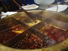 -小天鹅火锅·一线江景洪鼎旗舰店(洪崖洞店)