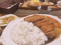 咖喱炸猪排堤坝饭-Ginko银子(青龙街店)