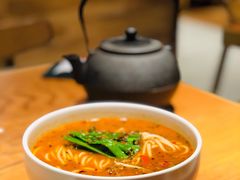 小锅米线-云海肴·汽锅鸡·云南菜(高德置地店)