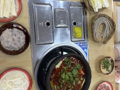 -钱摊摊安顺夺夺粉火锅(宏大广场店)