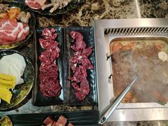 -牛里牛气· 榴莲海鲜鲜牛肉自助火锅·烤肉(横岗店)