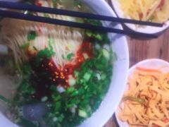 -陇上全荟兰州传统牛肉面(延吉路店)