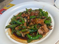 -阿瓦山寨·湘菜现炒·剁椒鱼头王(咸阳总店)