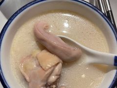 -尚尚仙·酸汤猪手·猪肚鸡火锅(华联万柳购物中心店)