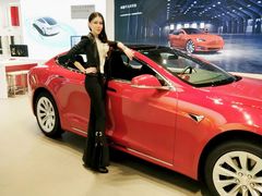 -TESLA 特斯拉(上海太古汇体验店)