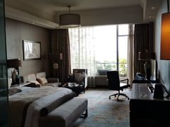 -三岔湖环球融创天堂洲际酒店水乐园