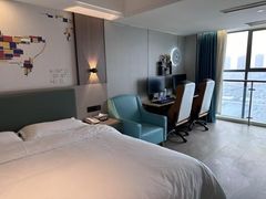 -网鱼电竞酒店(成都欢乐谷金府地铁站店)