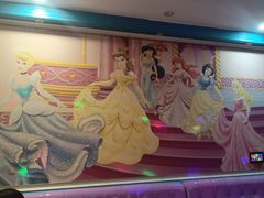 -唯爱KTV聚会餐厅(仙林东城汇店)