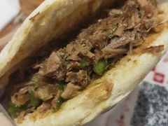 腊汁肉夹馍-煜北·西北小馆(曲阳路店)