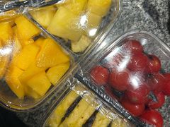 -浣熊鲜生·水果·果切·果捞(麦凯乐店)