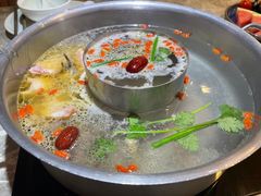 -丽江龙继斑鱼庄(罗宾森购物广场店)