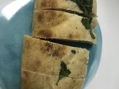 菠菜土豆包-OUR Bakery(三里屯太古里店)