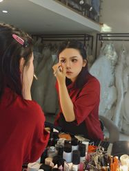 -雪莉美妆婚纱馆