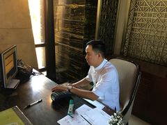 -三亚湾海居铂尔曼度假酒店