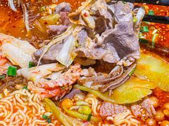 -张翻越·川渝冒菜·武汉黑鸭煲(城北万象城店)