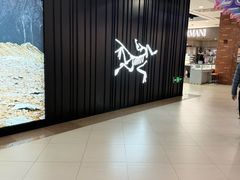 -燕莎奥特莱斯购物中心