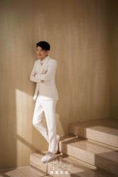 点击看大图 -THE QUEEN(北京店)