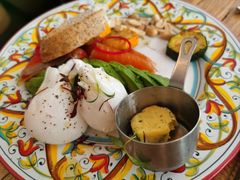 三文鱼班尼迪克-Alimentari早午餐(安福路店)