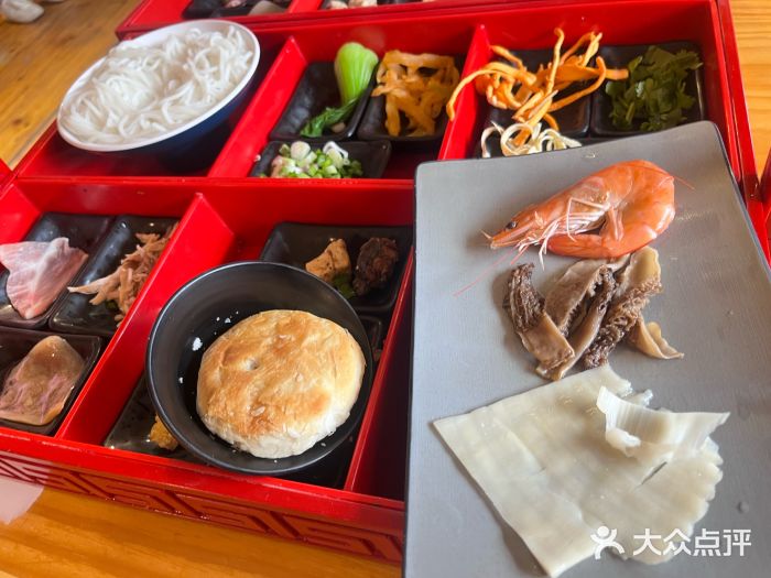 勺子米线·云南传统小吃市集(四方街店)图片