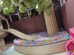 -水桶王国主题餐厅·聚会·生日派对·亲子活动·家庭套餐(亚龙湾希尔顿店)