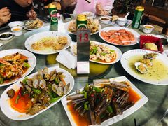 -四川小胡子海鲜(丁村万人海鲜广场店)