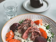 煎牛肉烤时蔬羽衣甘蓝色拉-BAKER&SPICE(环贸店)