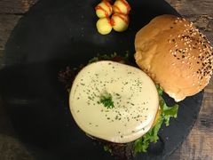 -HIGH FIVE哈福手工汉堡(桂林路店)