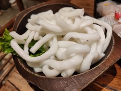 -老牌坊云南鱼豆花火锅(爱建店)
