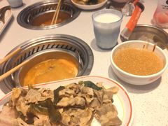 -龍歌自助小火锅(市北CBD万达店)