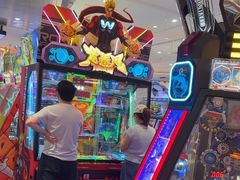 -反斗乐园π·电玩·高空拓展·蹦床(龙华天虹店)